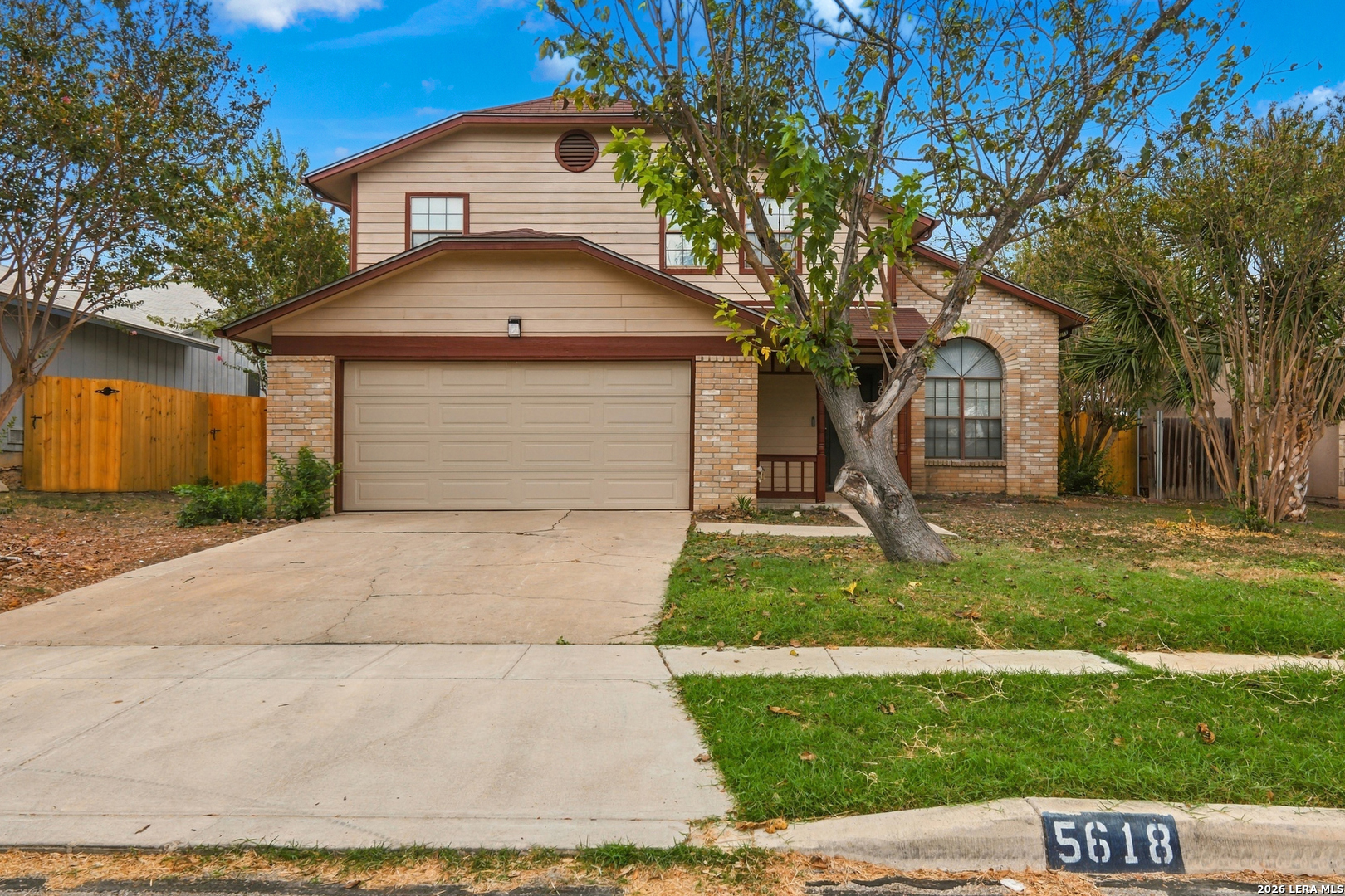 5618 Champions Hill Drive — photo