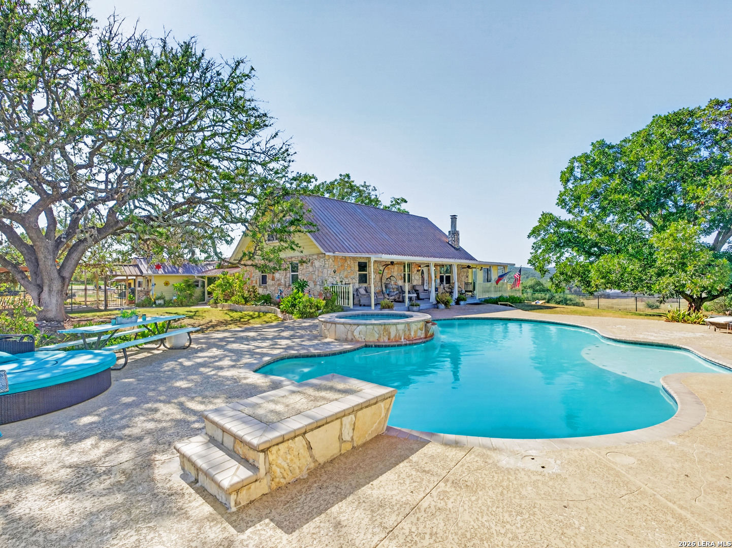3320 Privilege Creek Road — photo