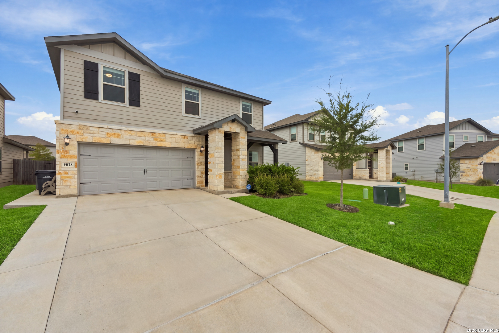 9515 Bonito Falls Drive — photo