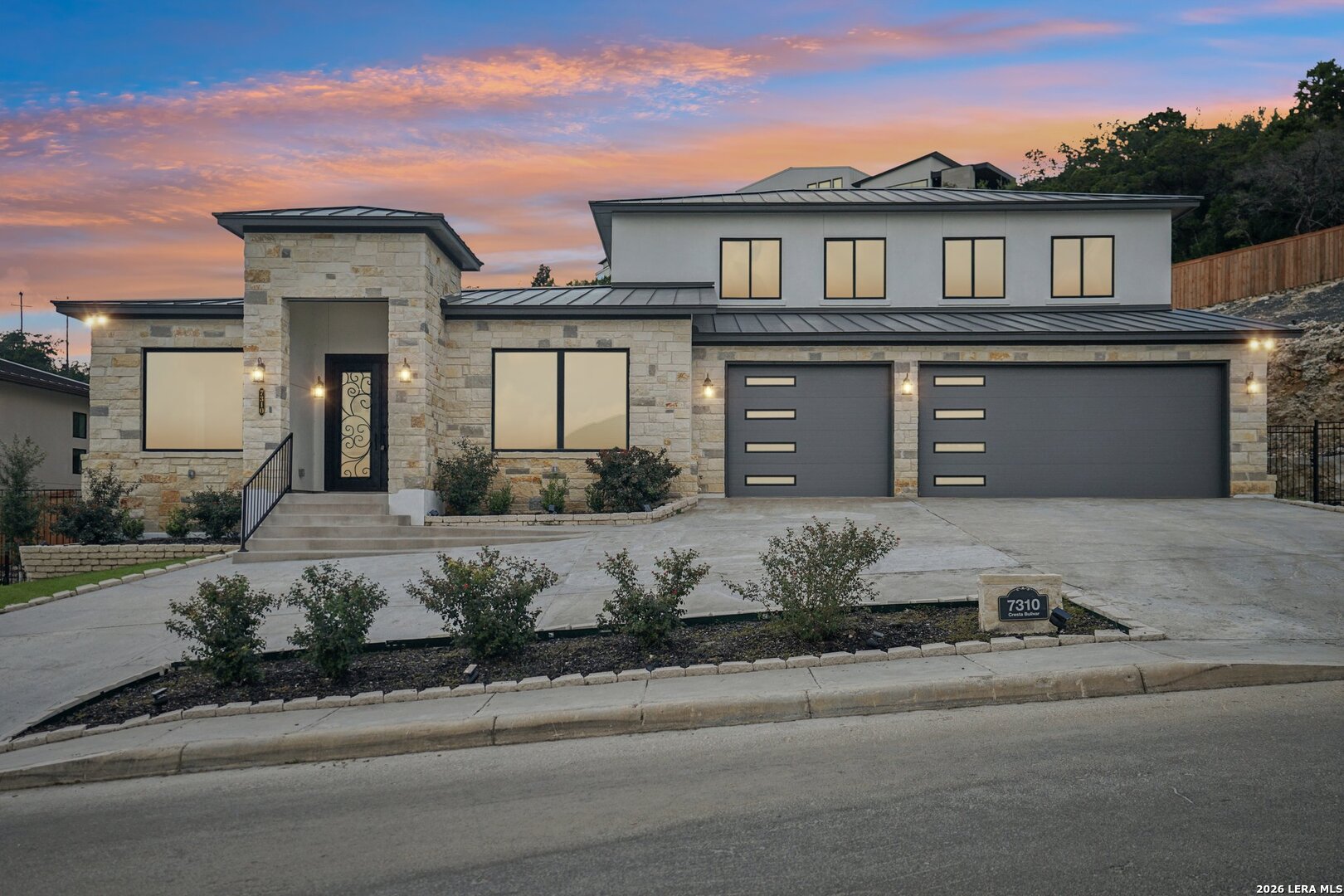 7310 Cresta Bulivar — photo