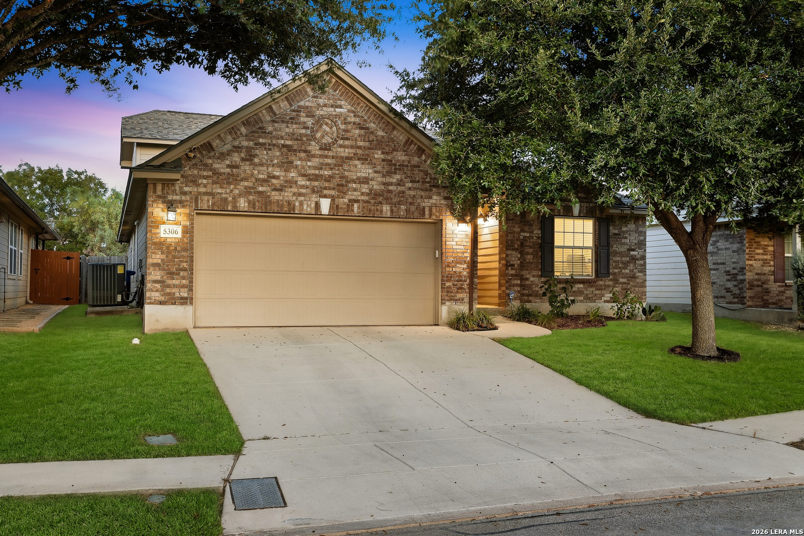 5306 Roan Brk — photo