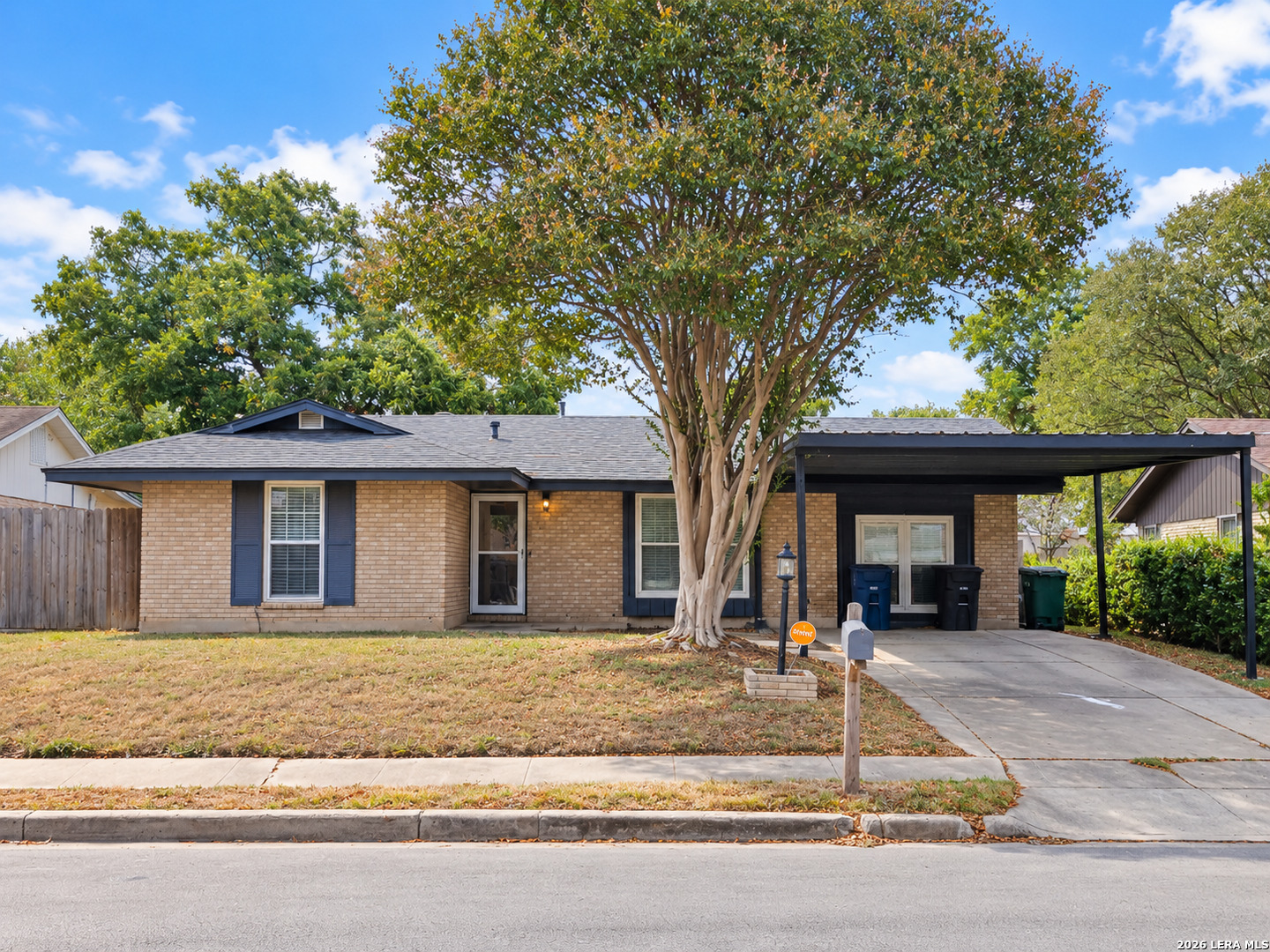 342 Leff — photo