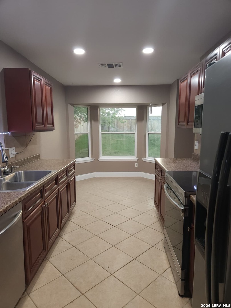 5005 Crestwood Drive — photo