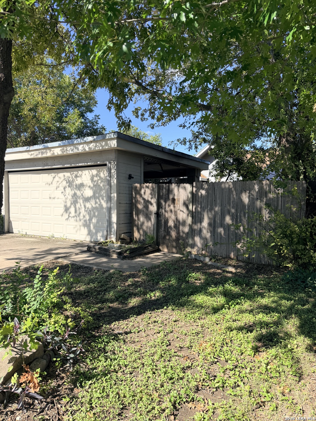11751 Country Springs Street — photo
