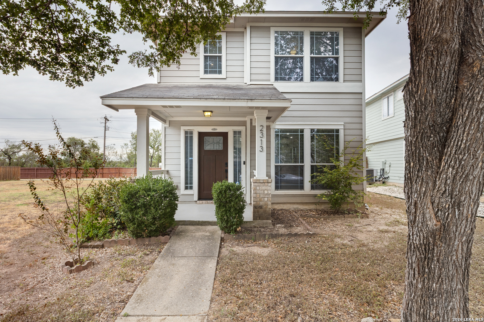 2313 Melissa Oaks Lane — photo