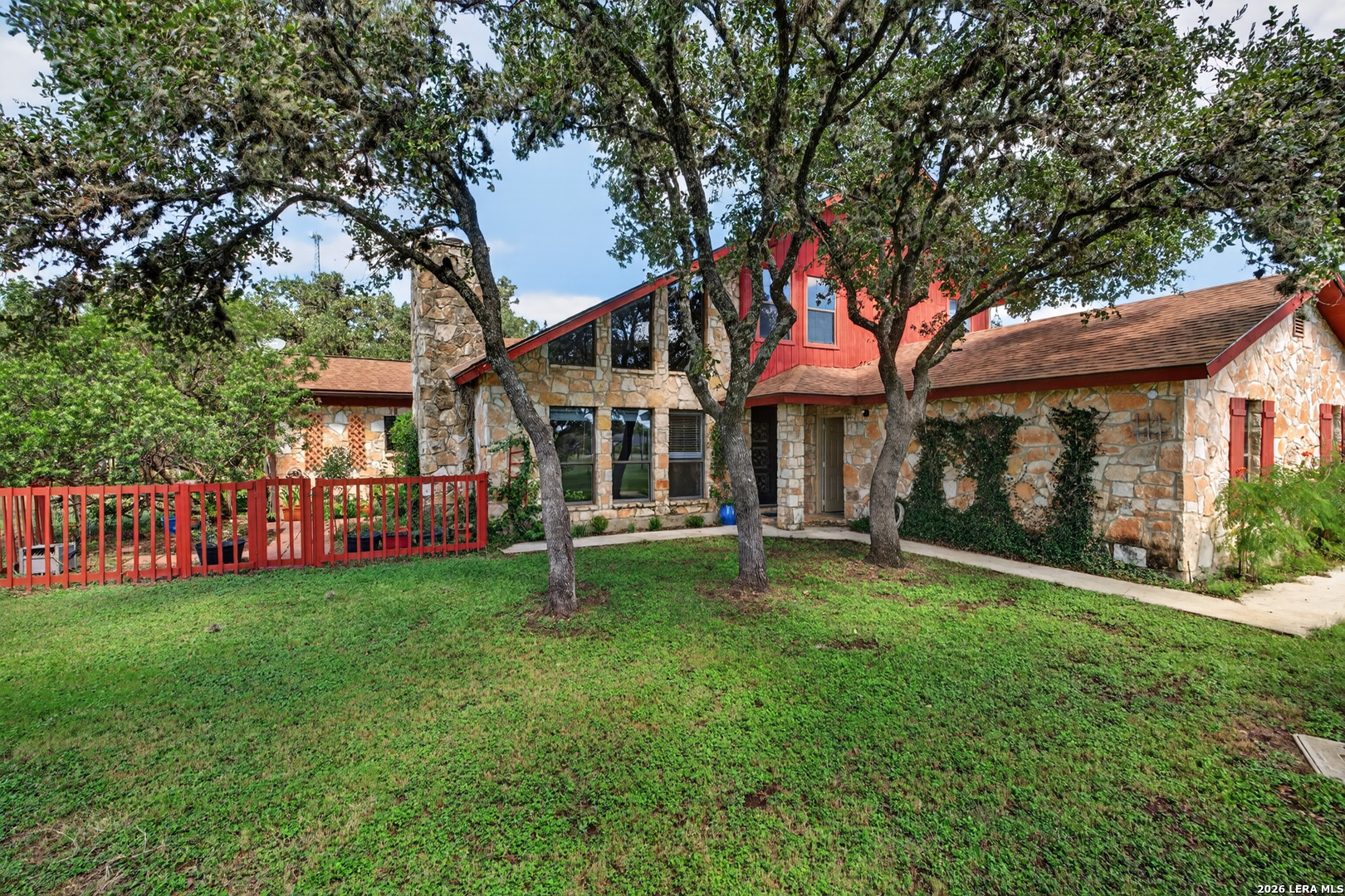 13415 Sleepy Oaks Lane — photo