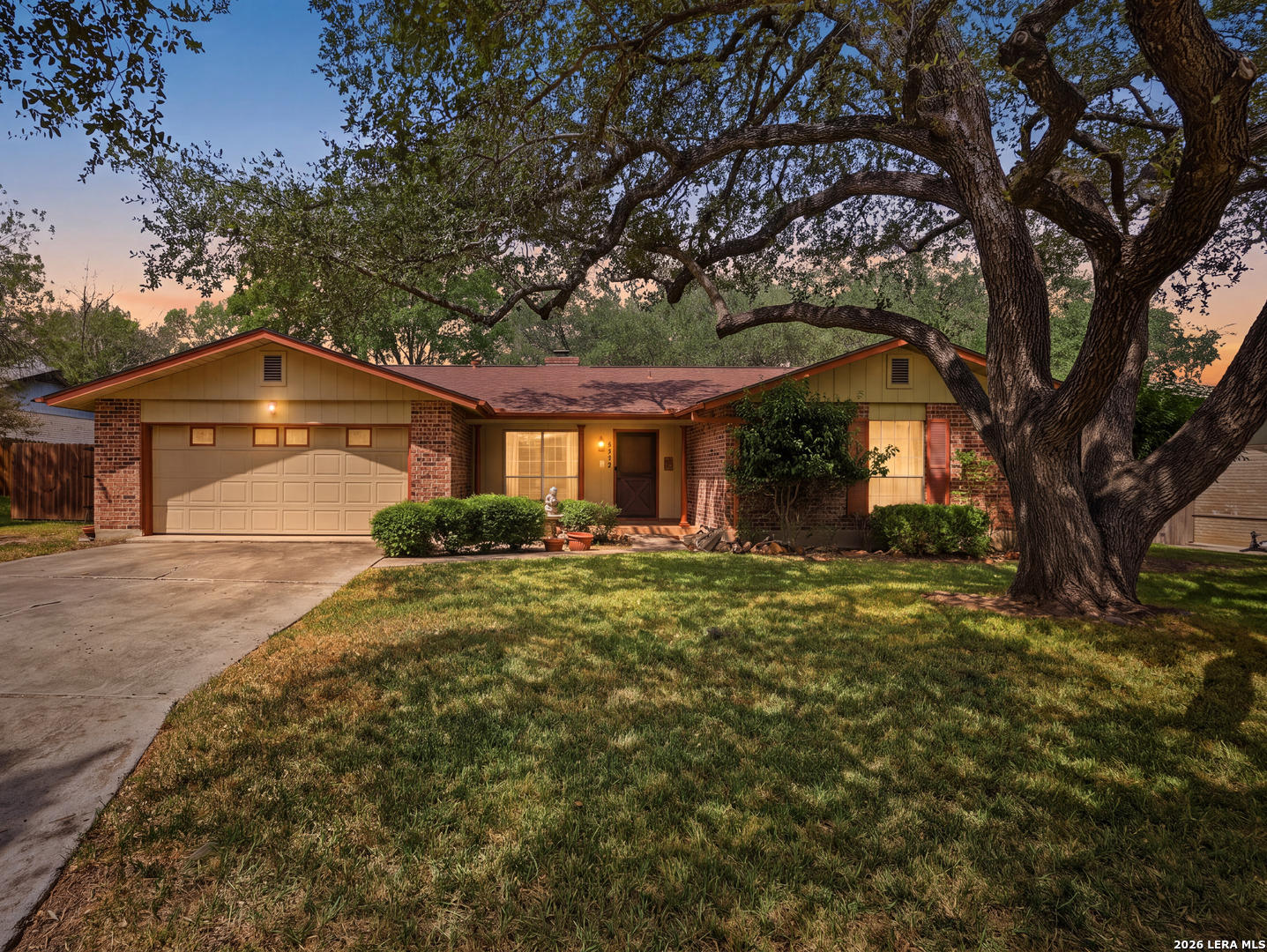 8239 Zodiac Drive — photo