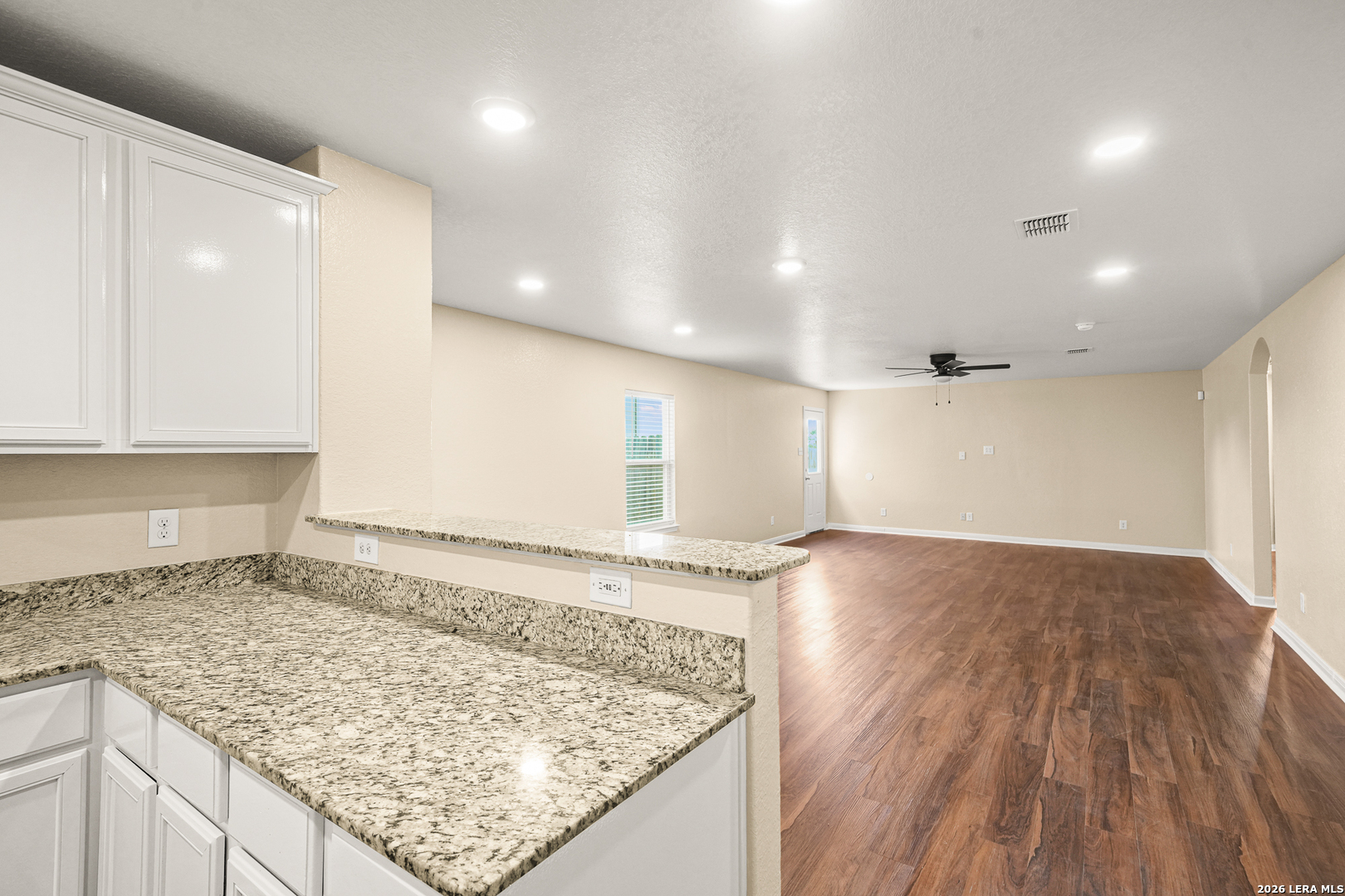 15134 Silver Tree, Von Ormy, TX 78073 — photo 3