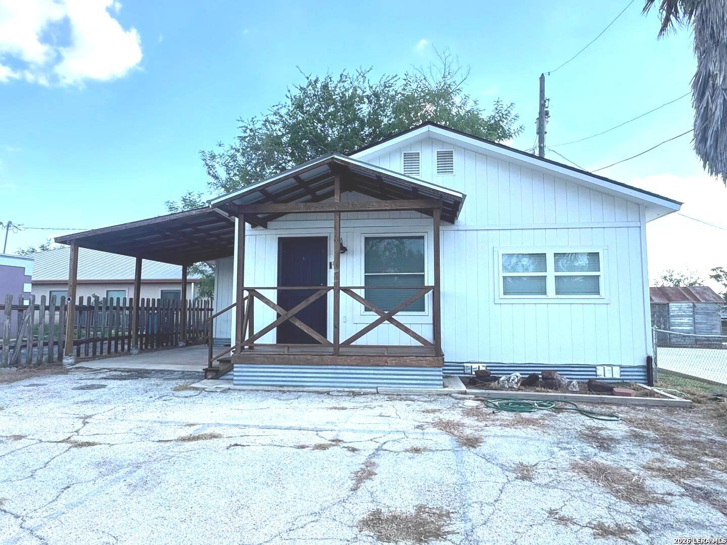 311 W Goodwin Street — photo