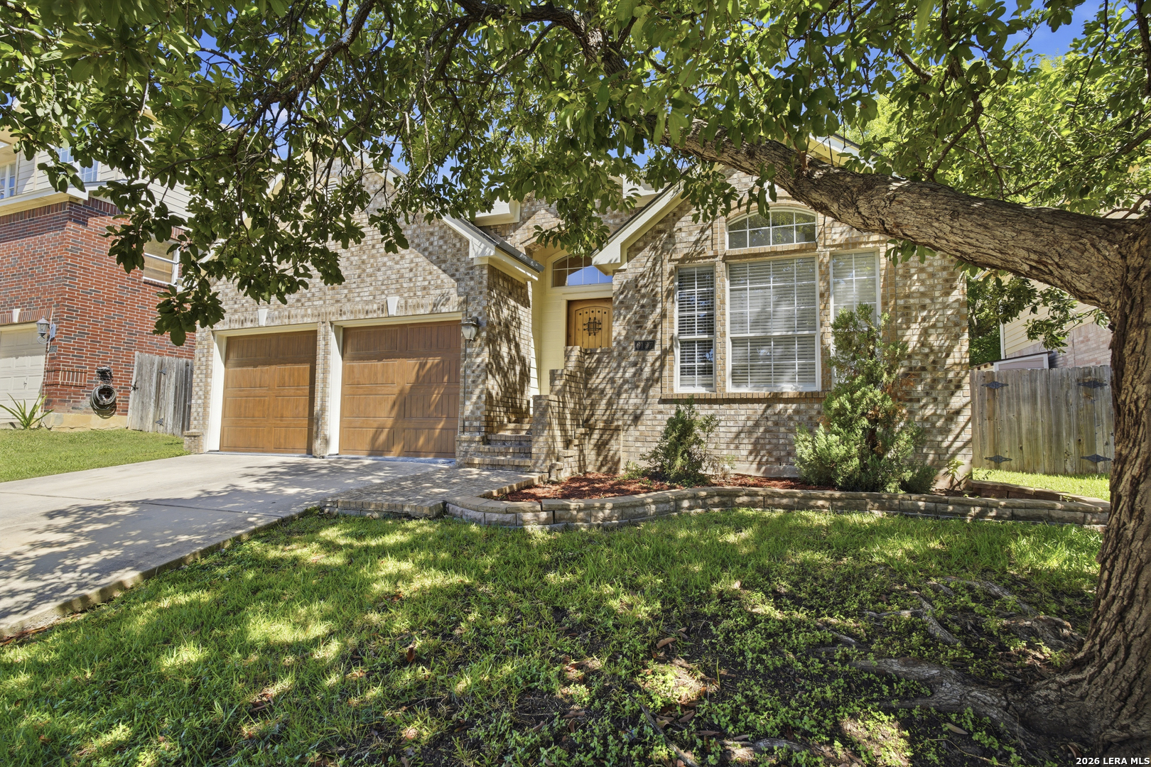 6127 Oakwood Trail — photo
