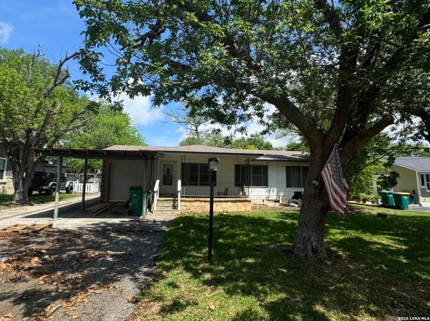 514 E Bandera Road — photo