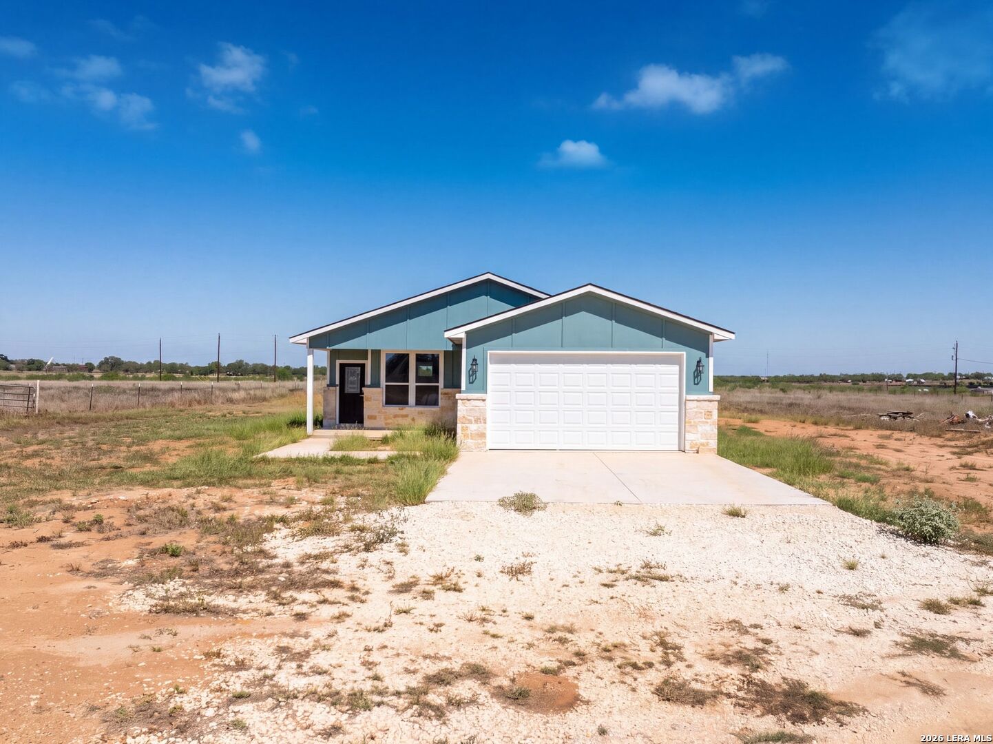 815 E FM 462, Moore, TX 78057 — photo 2