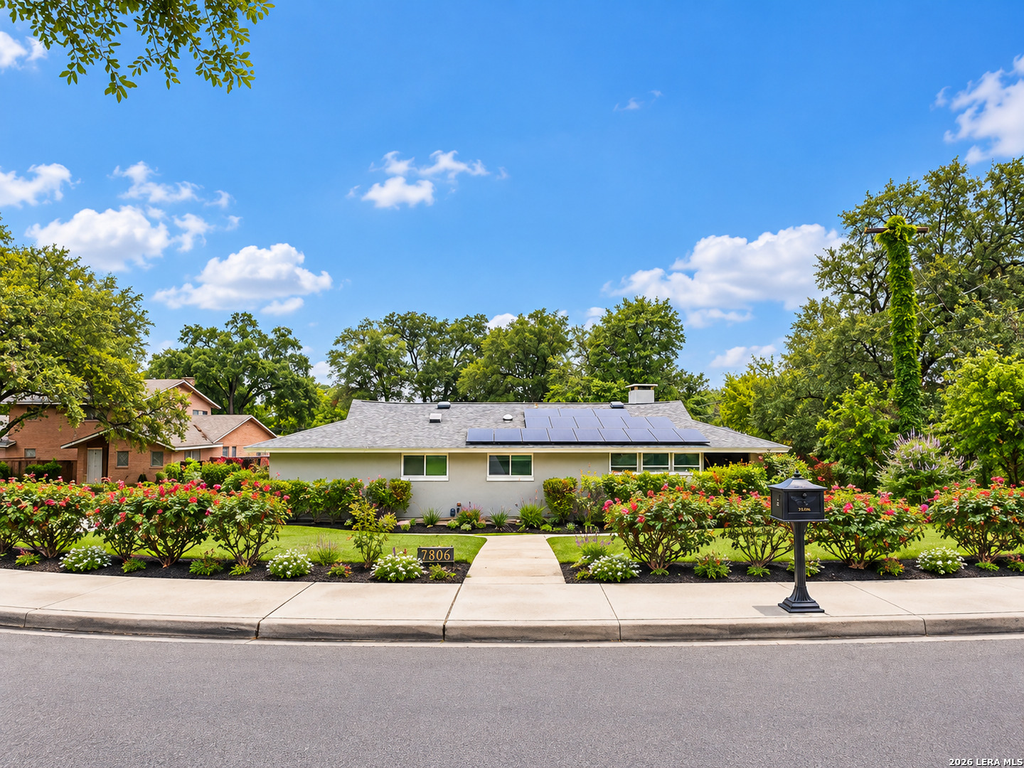 7306 Robin Rest Drive — photo