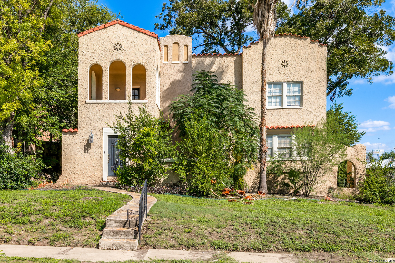1511 W Mistletoe Avenue Unit 1 — photo