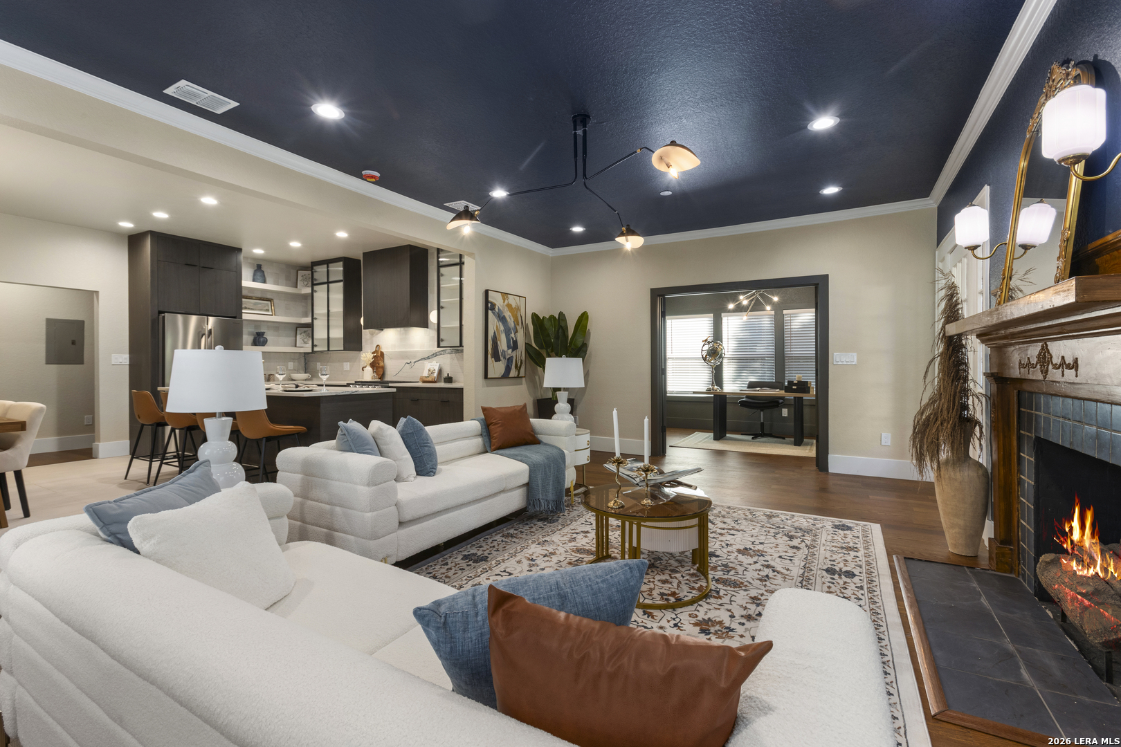315 E Craig Place — photo
