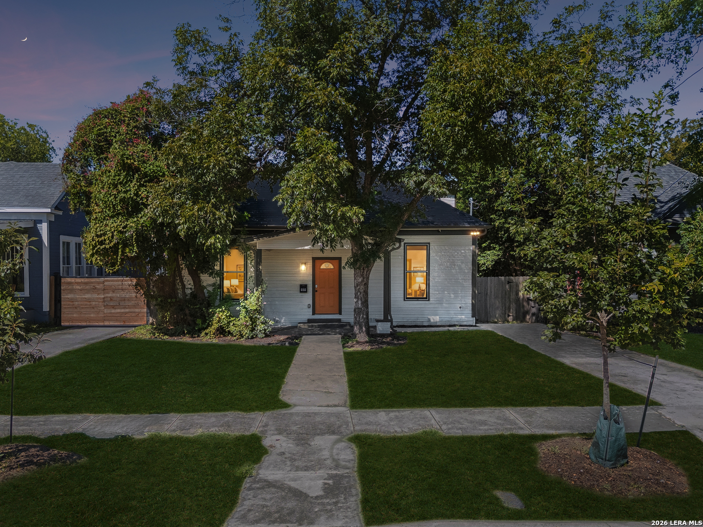 909 Hays Street — photo