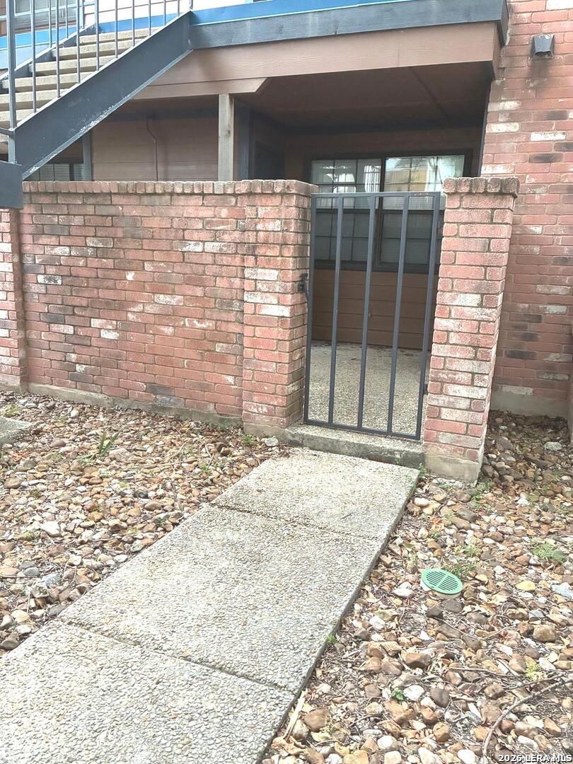 4803 Hamilton Wolfe Unit 103 — photo