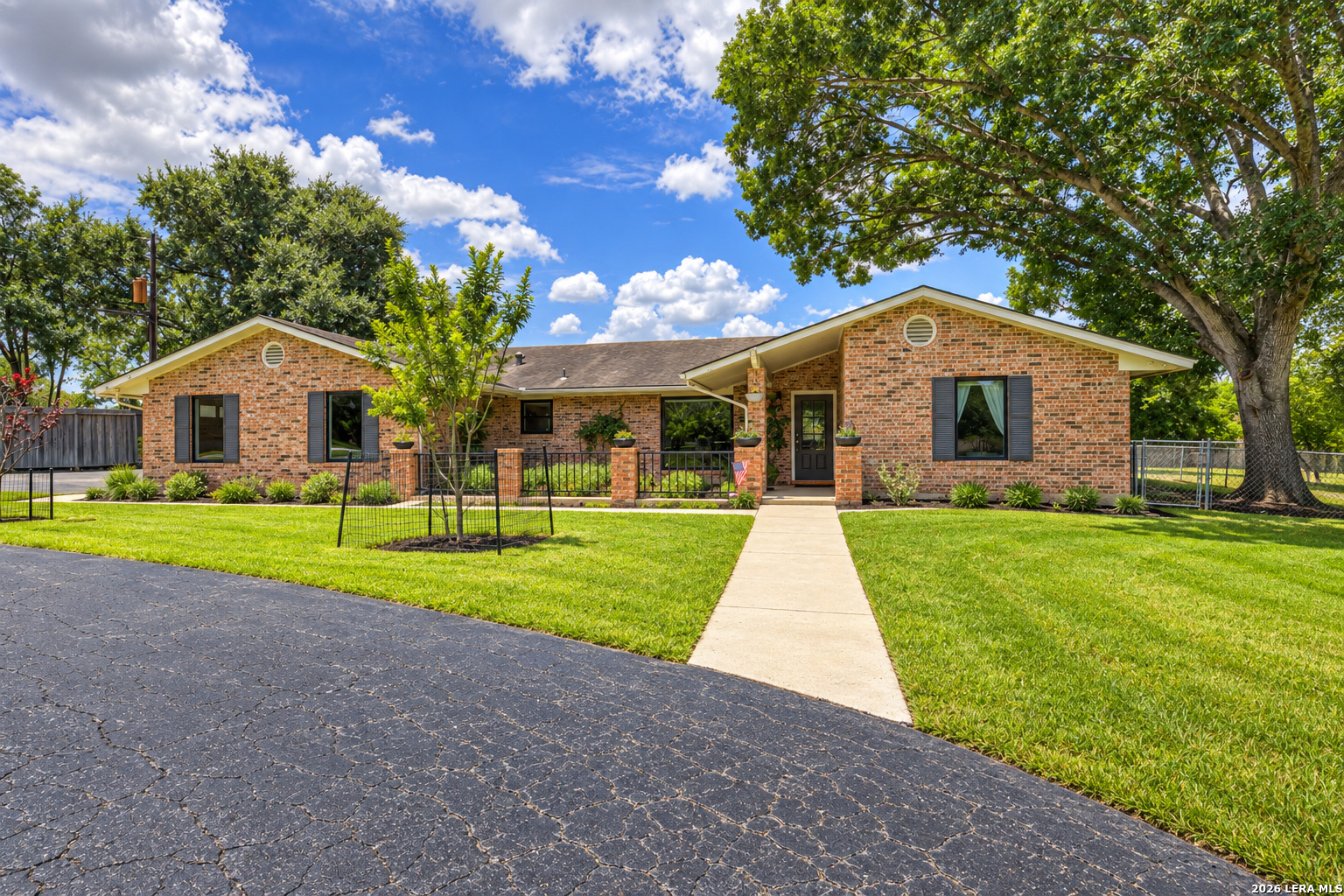 1001 Fawn Drive — photo