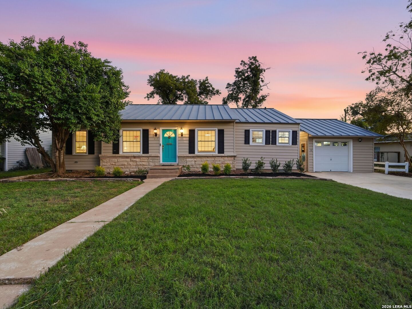 218 Larkwood Drive — photo