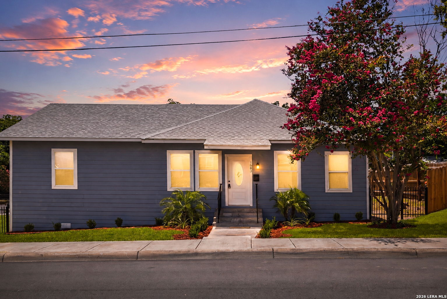 1803 Calhoun — photo