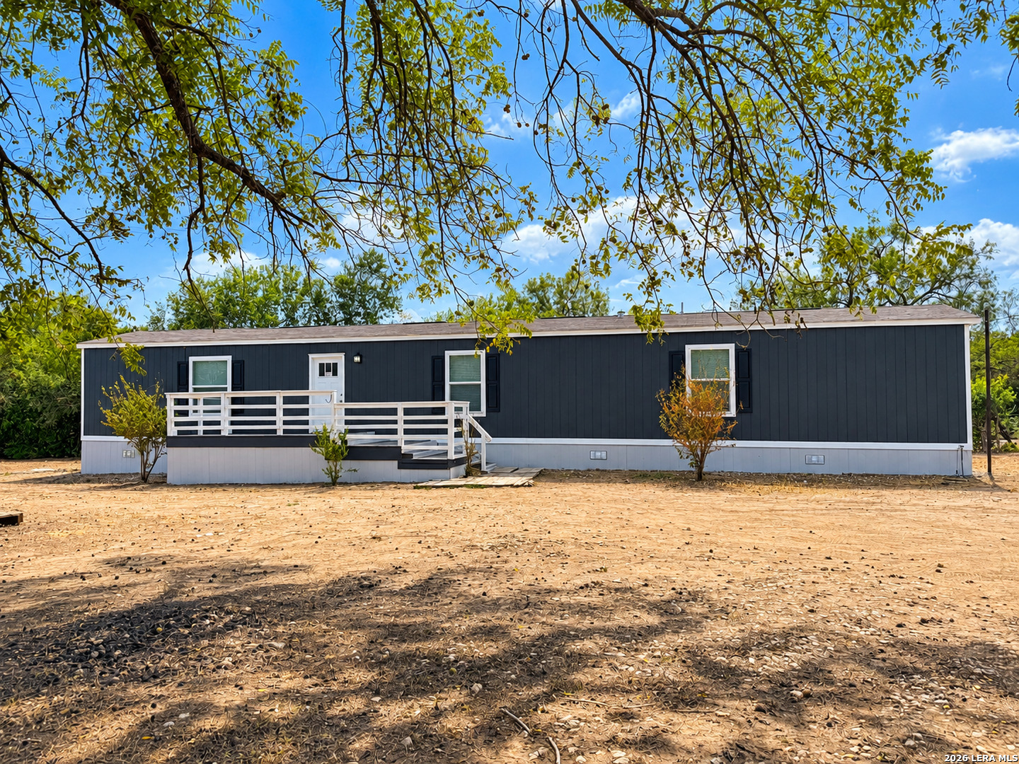 19230 FM 1937 — photo