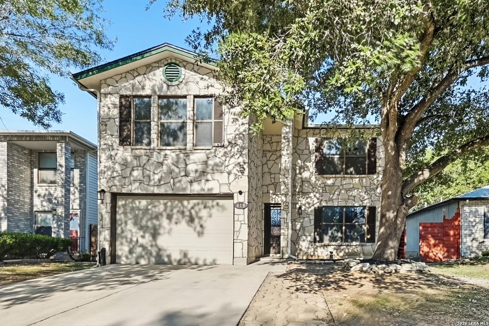 818 Meadow DL — photo