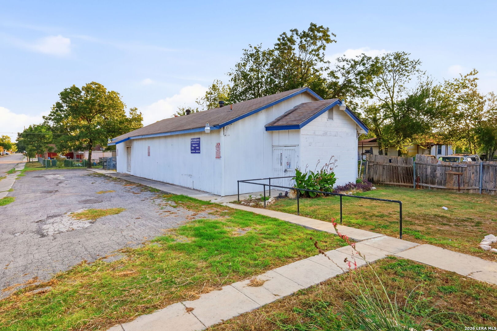 3802 W Salinas Street — photo