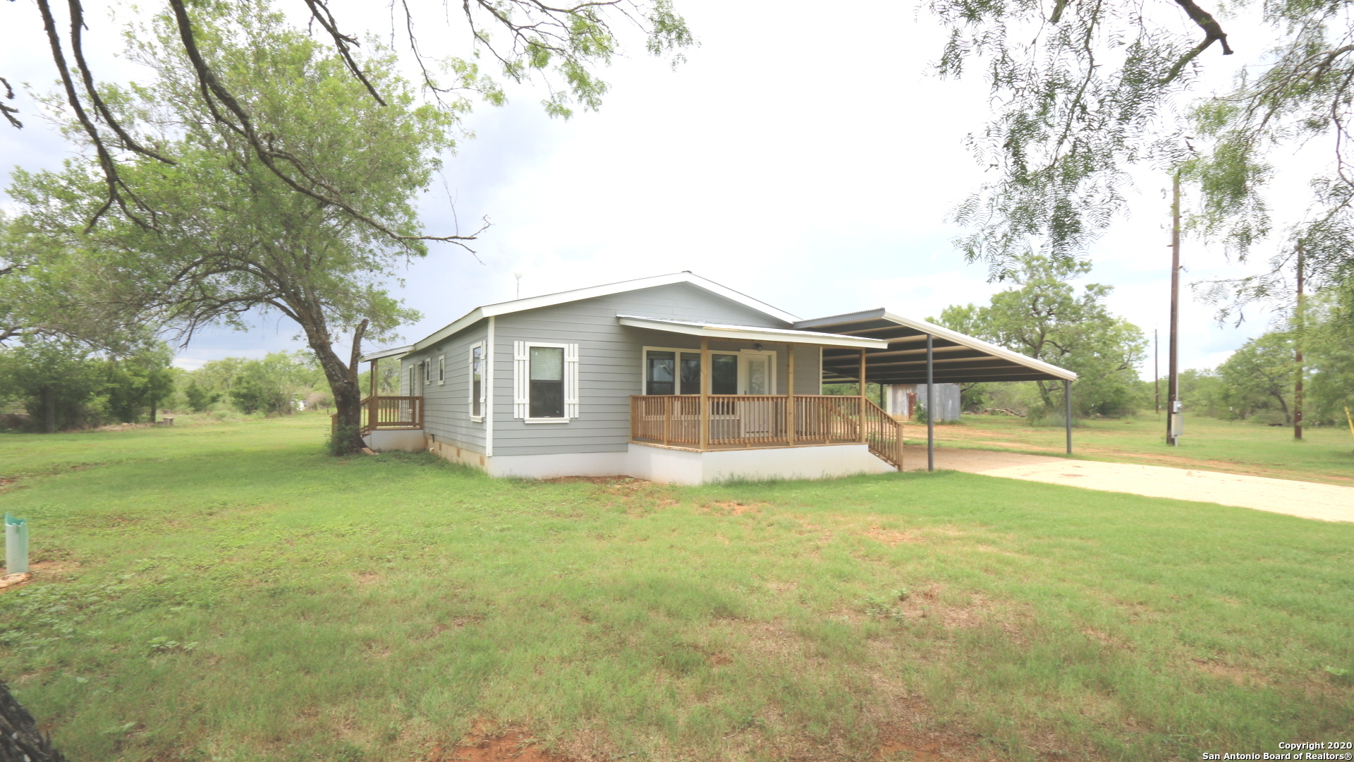 2257 CR 475 — photo