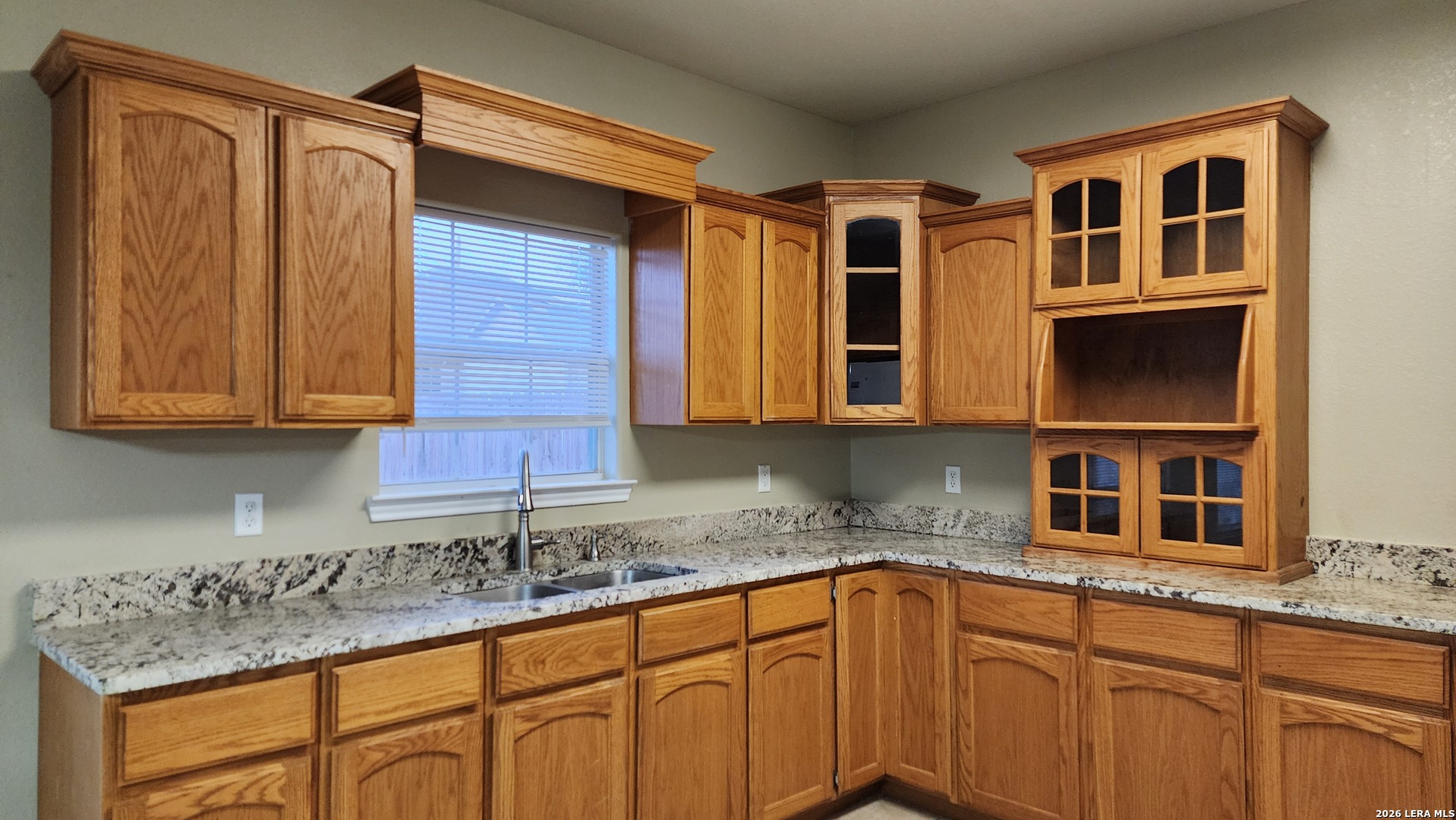 1901 Lindburgh Circle, Eagle Pass, TX 78852 — photo 2