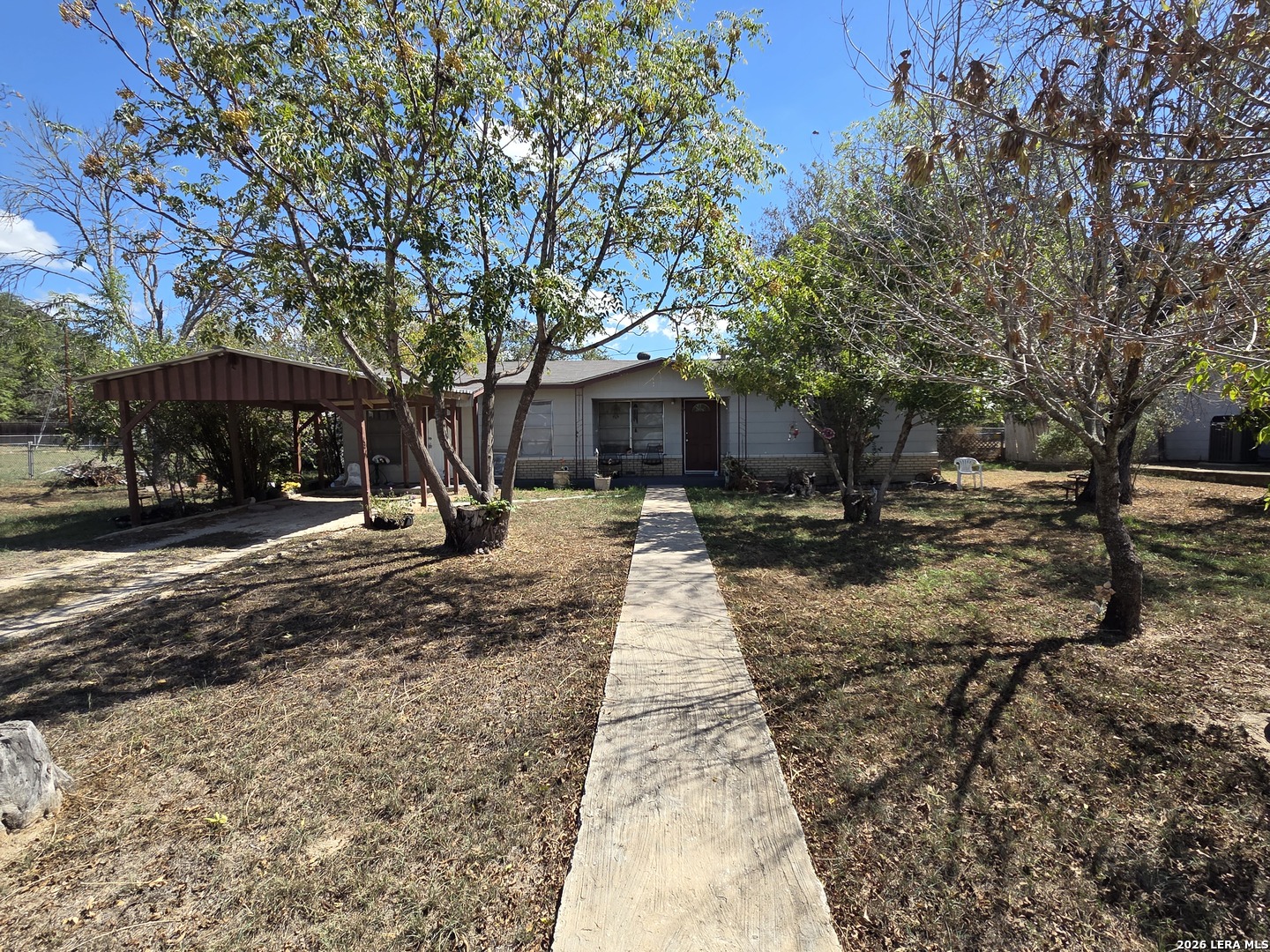 607 Hickory Highway — photo