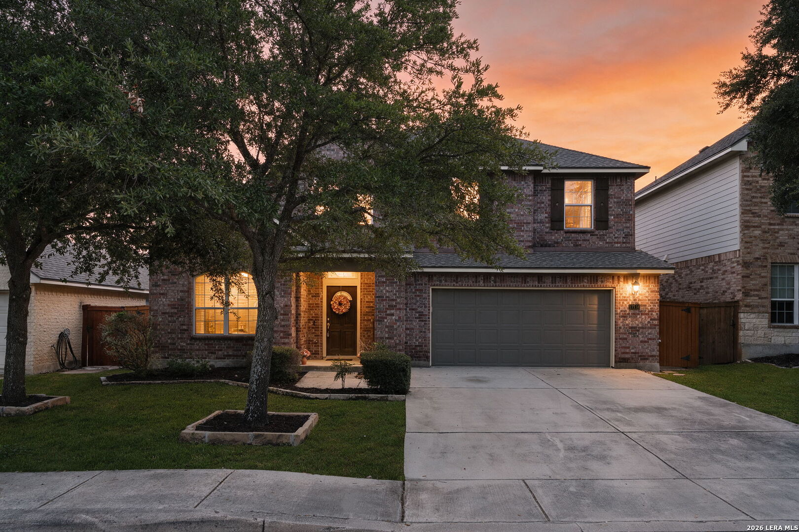 12114 Carson CV — photo