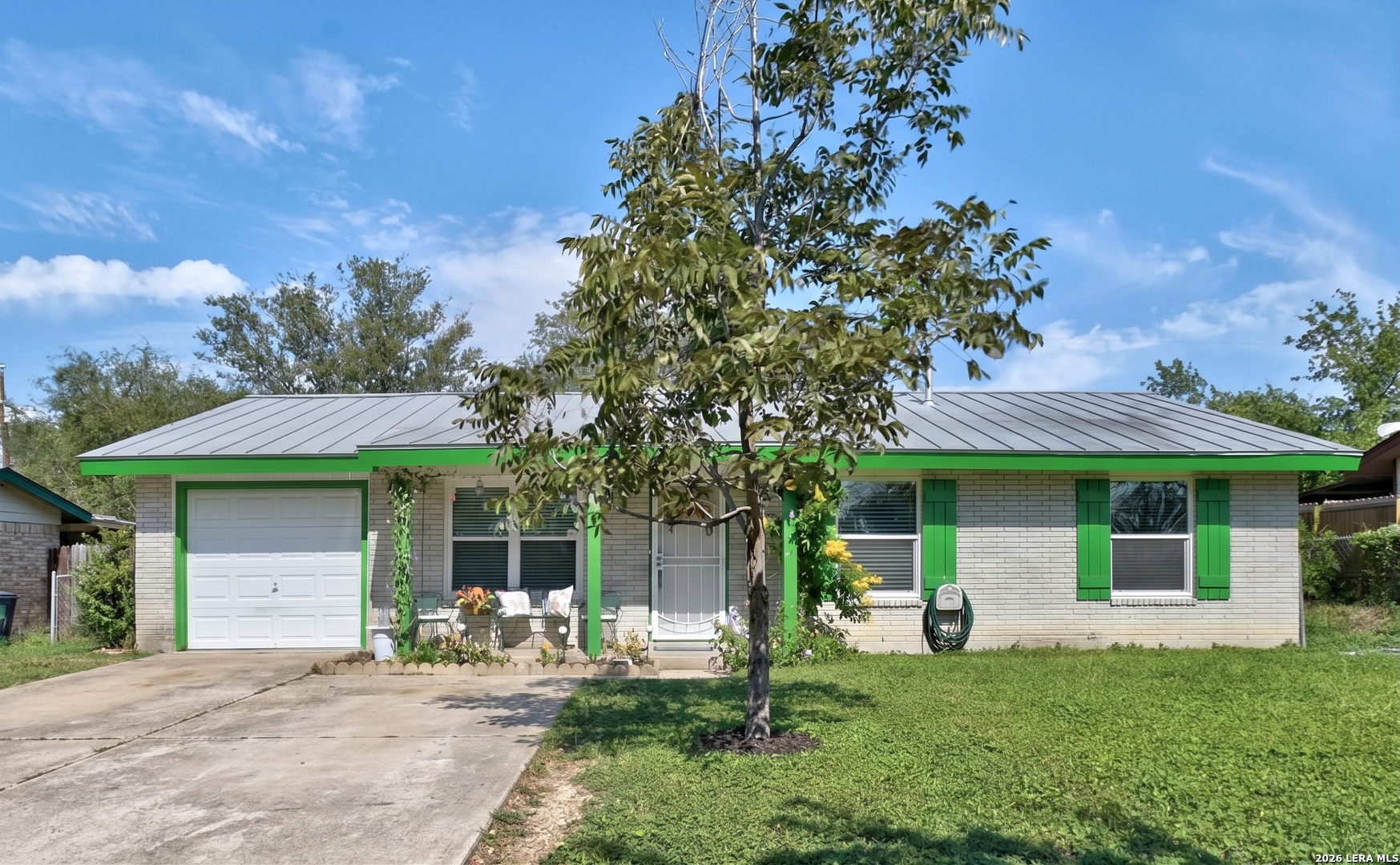 111 Shadow Valley Drive — photo