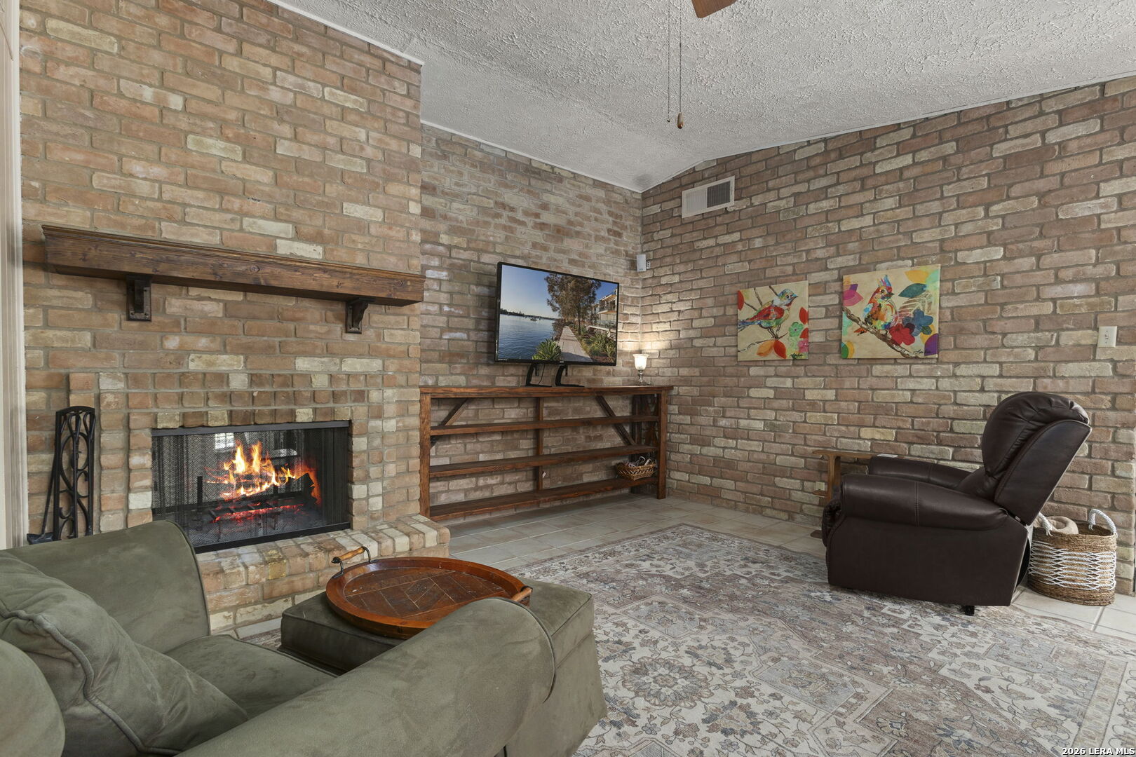 10814 Oak Bank Street — photo