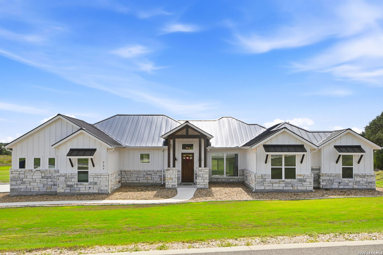 757 Annabelle — photo