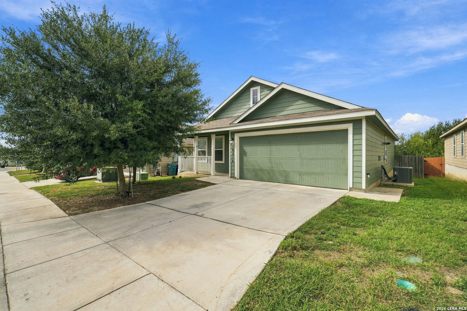10214 Robbins Grove — photo