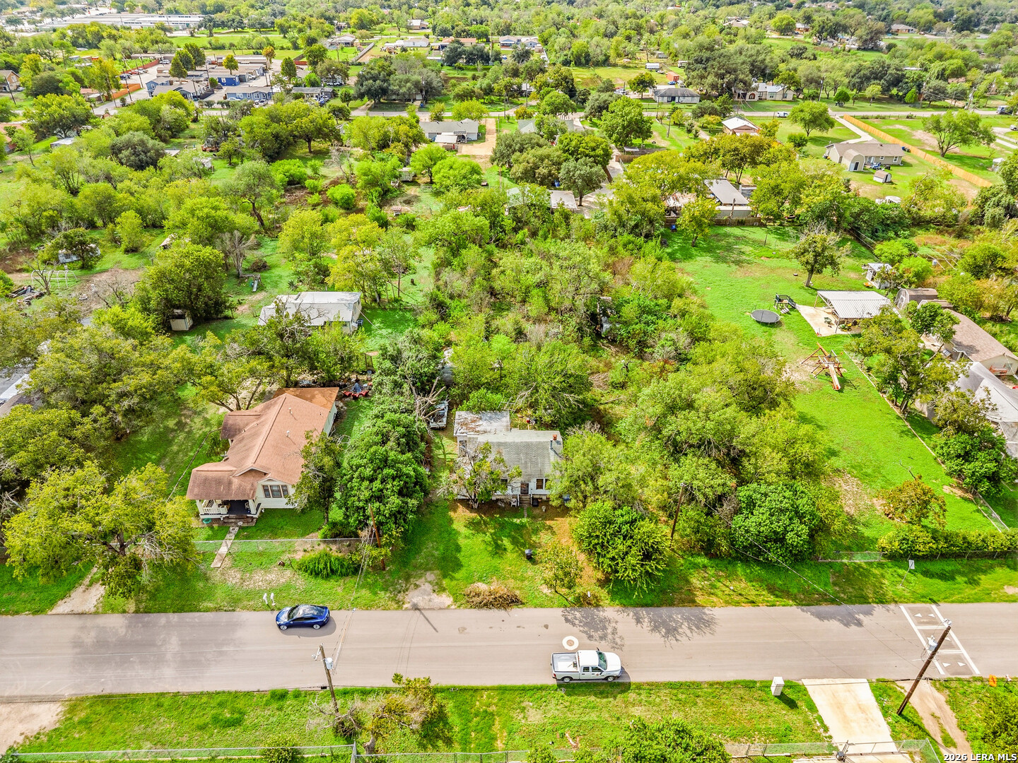 202 Elaine Road — photo