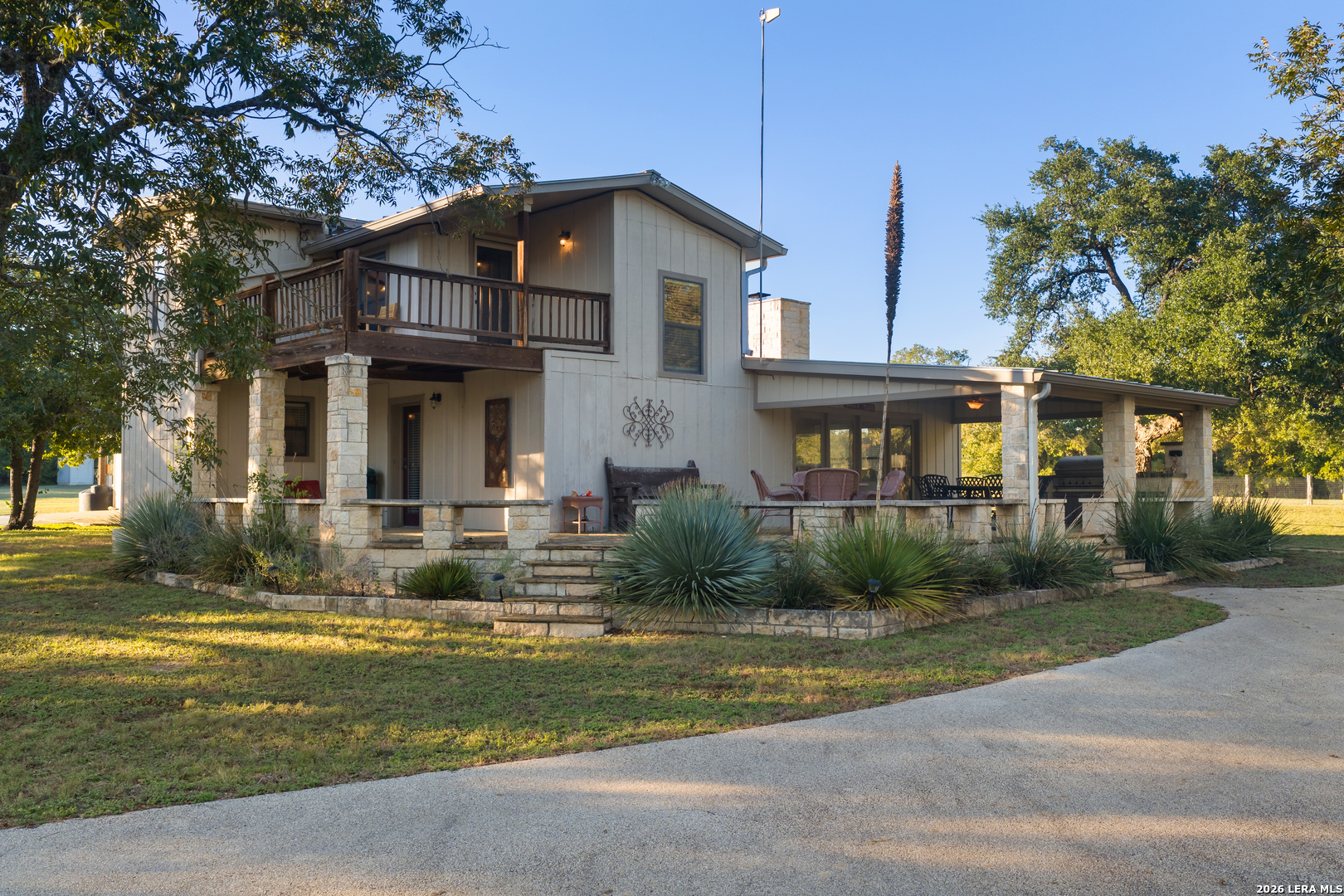 875 Ranch Road 1888 — photo