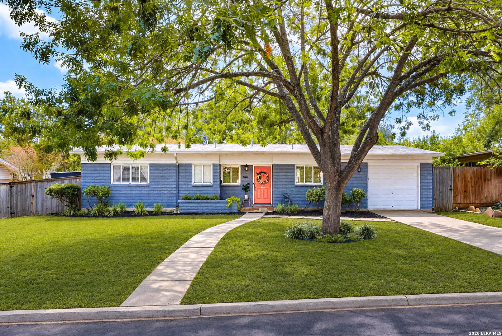 622 Larkwood Drive — photo