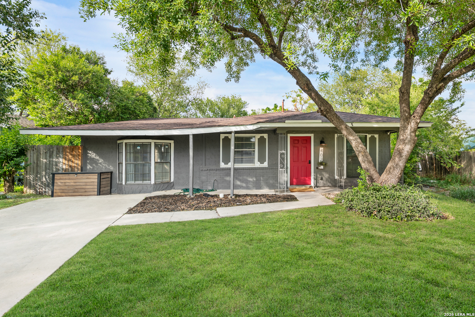 402 Park Field Drive — photo