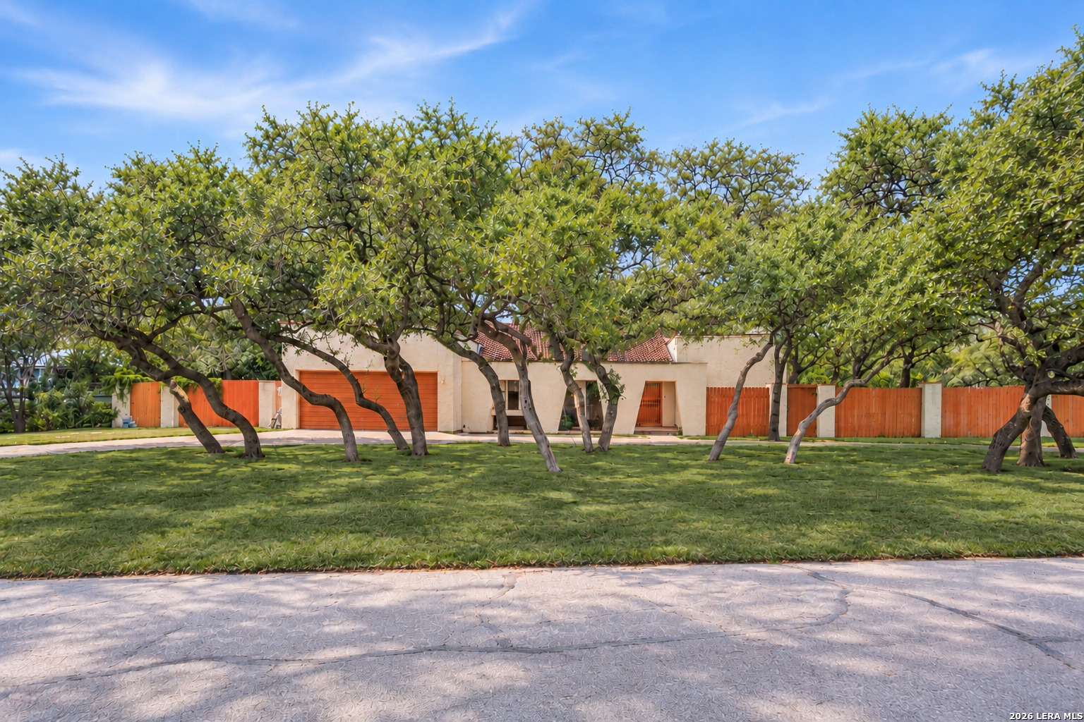 309 Fleetwood Drive — photo
