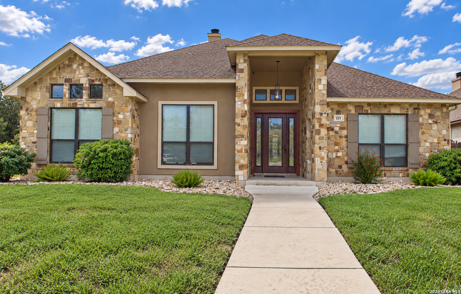 2271 Stratford Grace — photo