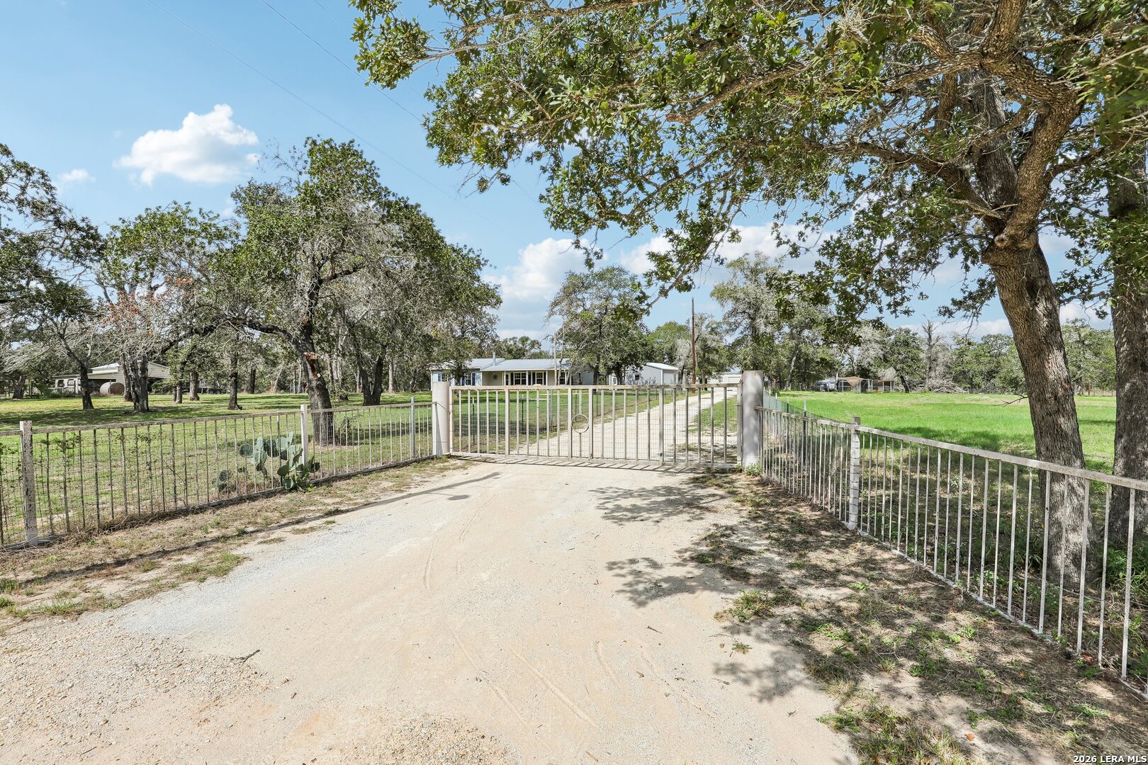 240 Oak Hollow Drive — photo