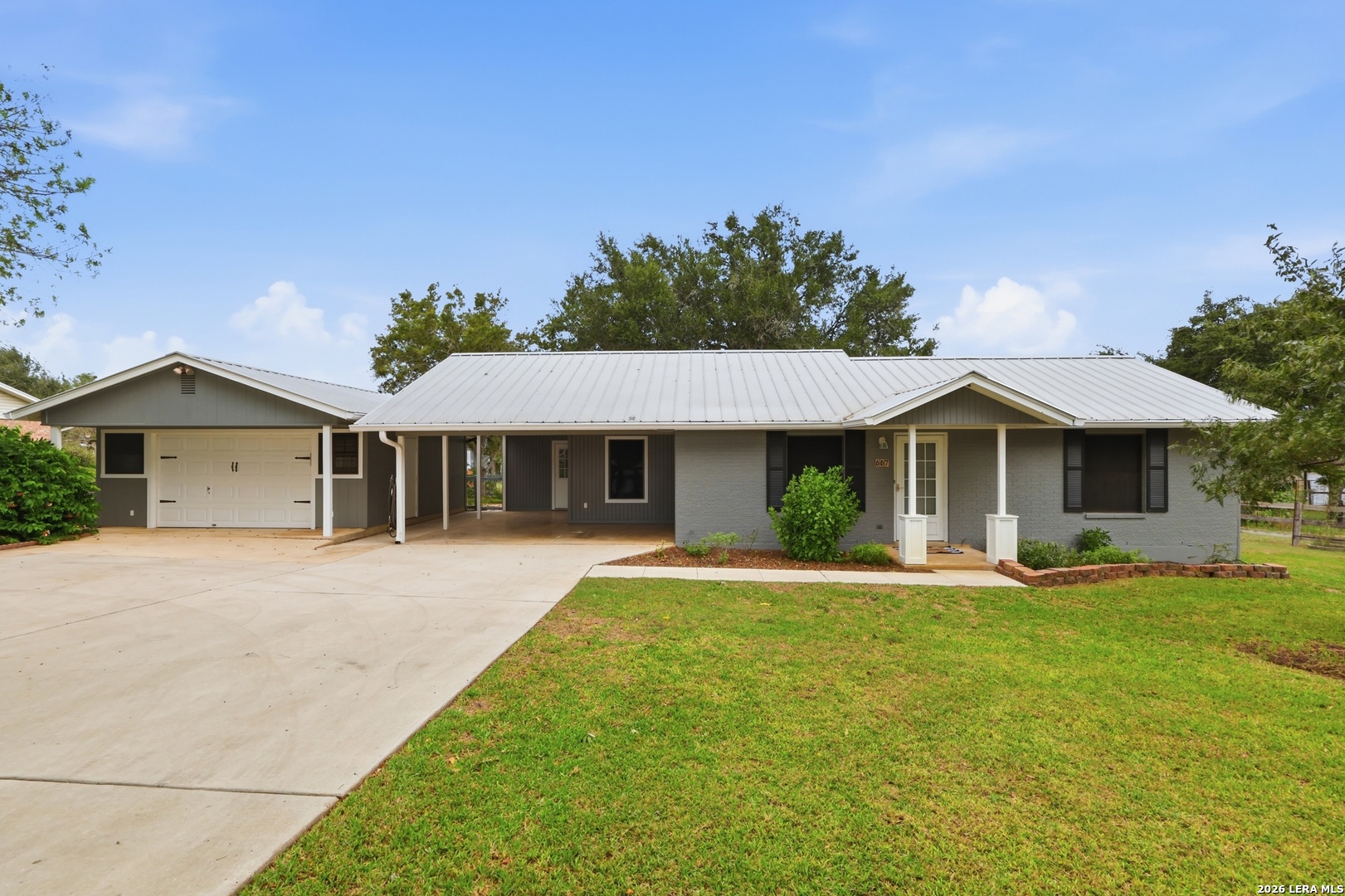 667 FM 2772 — photo