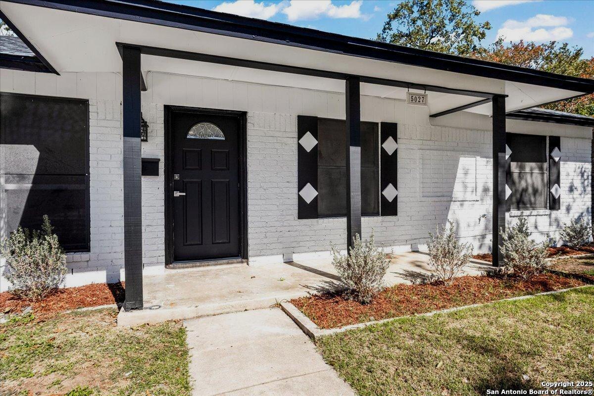 5027 Creekmoor Drive — photo