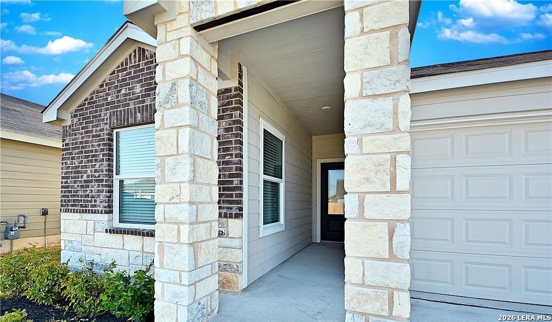 1208 Treehouse Lane — photo