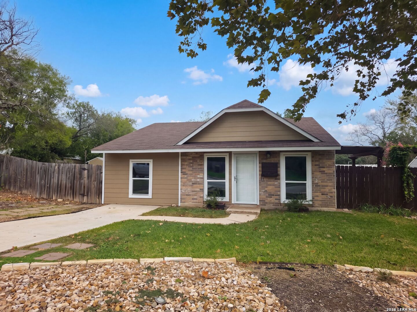 8703 Park Mdws — photo