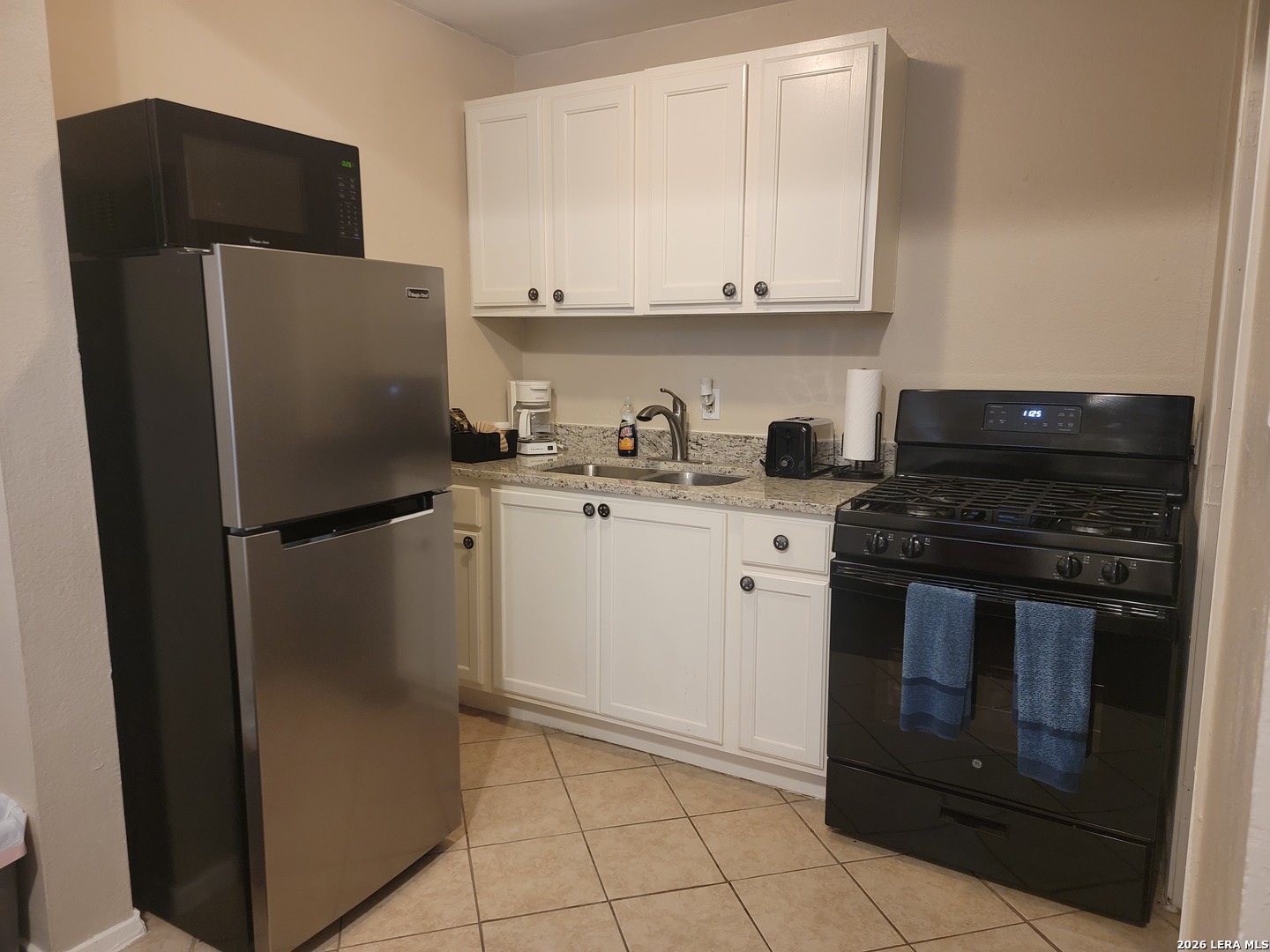 403 W Highland Boulevard Unit 3 — photo