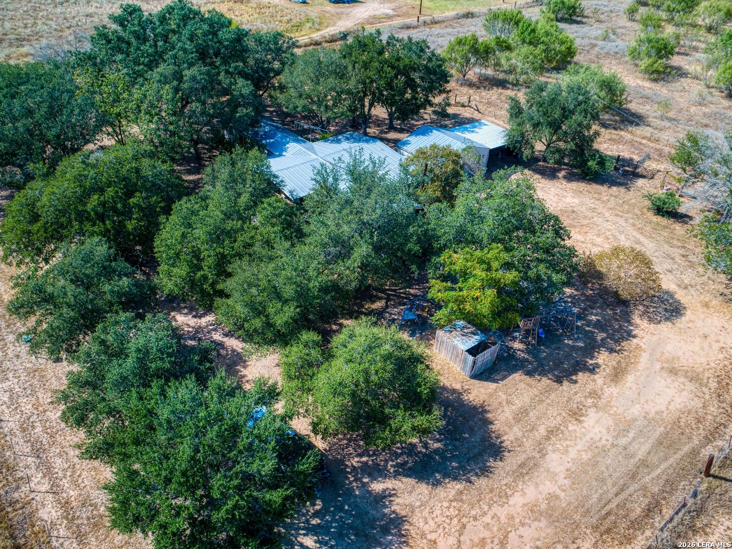 1555 Hoffman Road, Lytle, TX 78052 — photo 2
