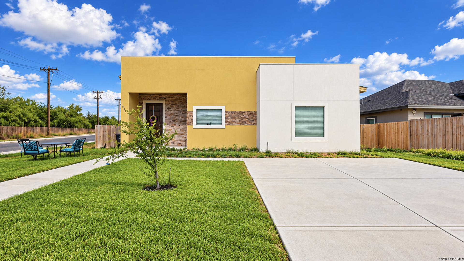 1823 Solomon, Eagle Pass, TX 78852 — photo 2