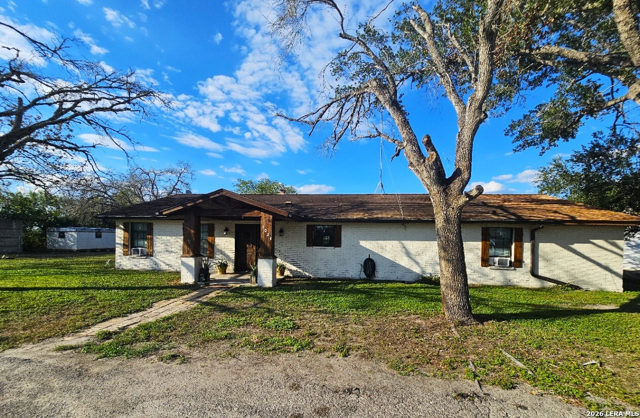 1024 FM 1145 — photo